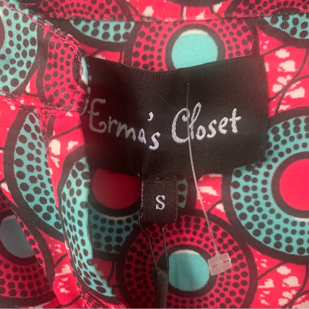 Erma’s Closet (Small) in Pink and Blue Boutique Top - Picture 2 of 7